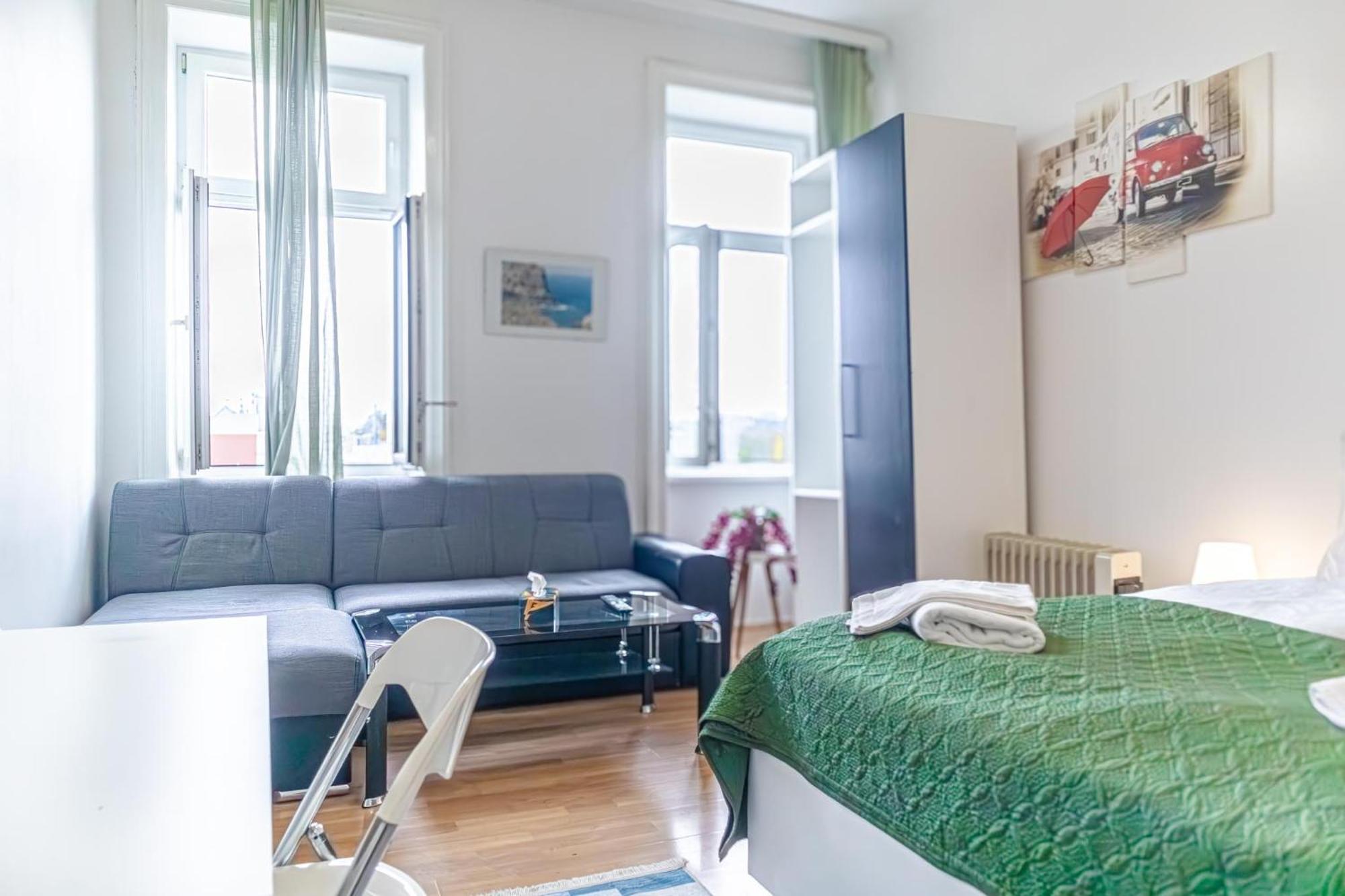 Apartament Homely Near Millenium Tower